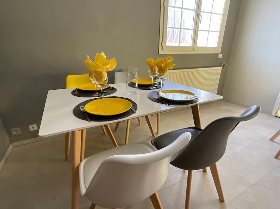 Villa Reine Du Sud Proche Des Grands Buffets 纳博讷 外观 照片